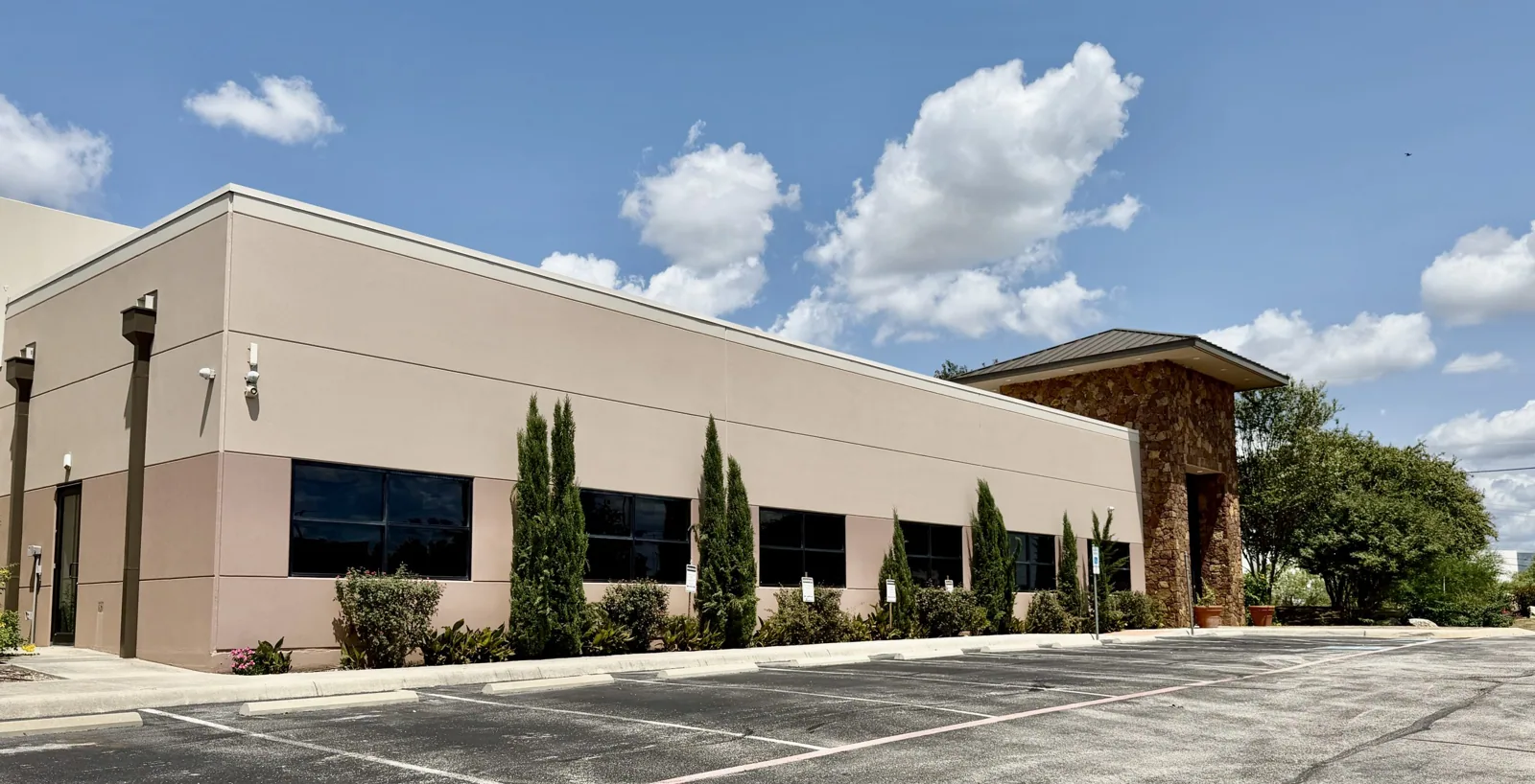 Logistics and 3PL Facilities in Sandy Springs, GA
